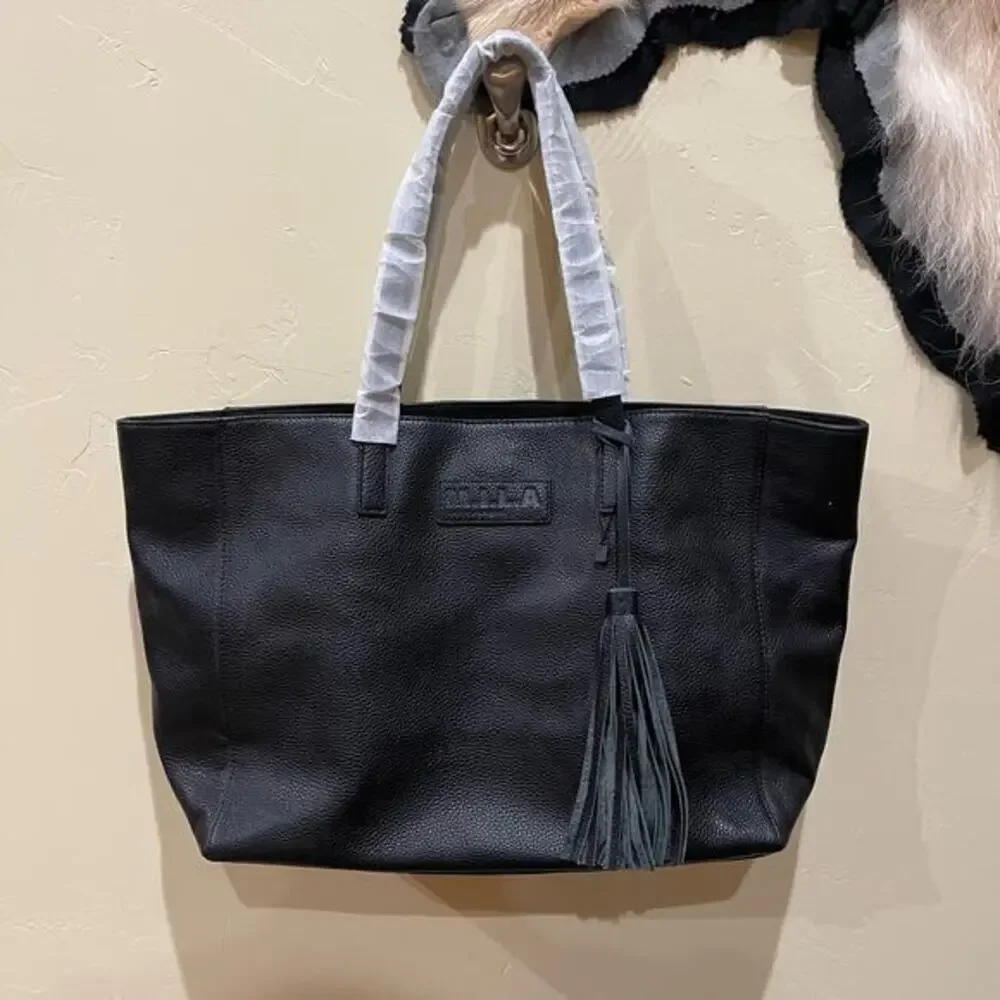 M.I.L.A. Luxury‎ Leather Tote Bag Black Quiet Luxury Career Minimalist Capsule